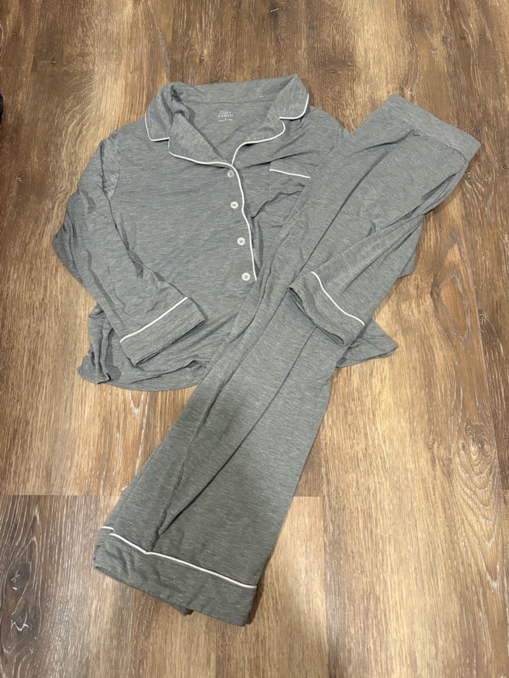 Cozy Earth Women’s Bamboo Stretch-Knit Long Sleeve Pajama Set